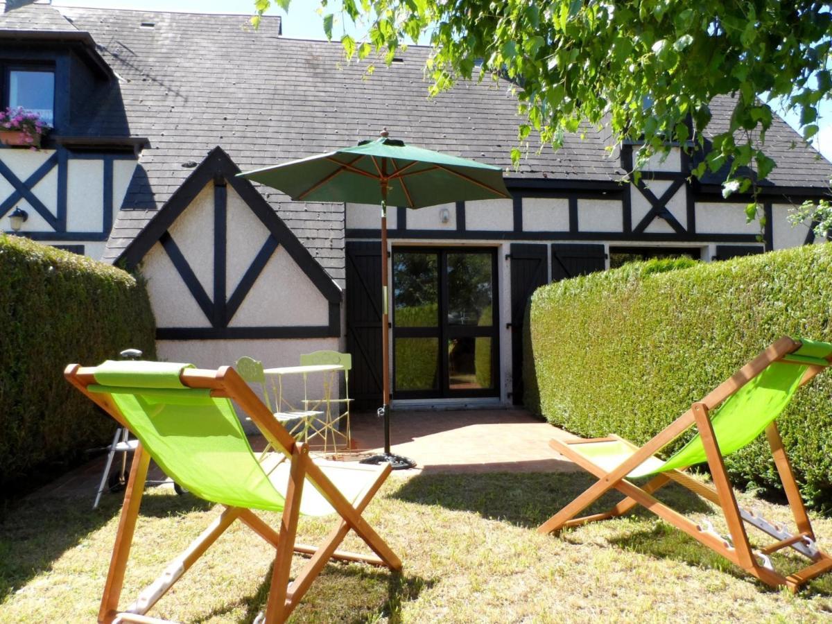 Charmant Cottage Normand Avec Jardin, Proche Hippodrome, Piscine Chauffee Et Tennis, Parking Prive - Fr-1-487-288 꺄부흐 외부 사진